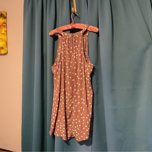 Torrid Brown Polka Dot Sleeveless Blouse - Picture 2 of 4